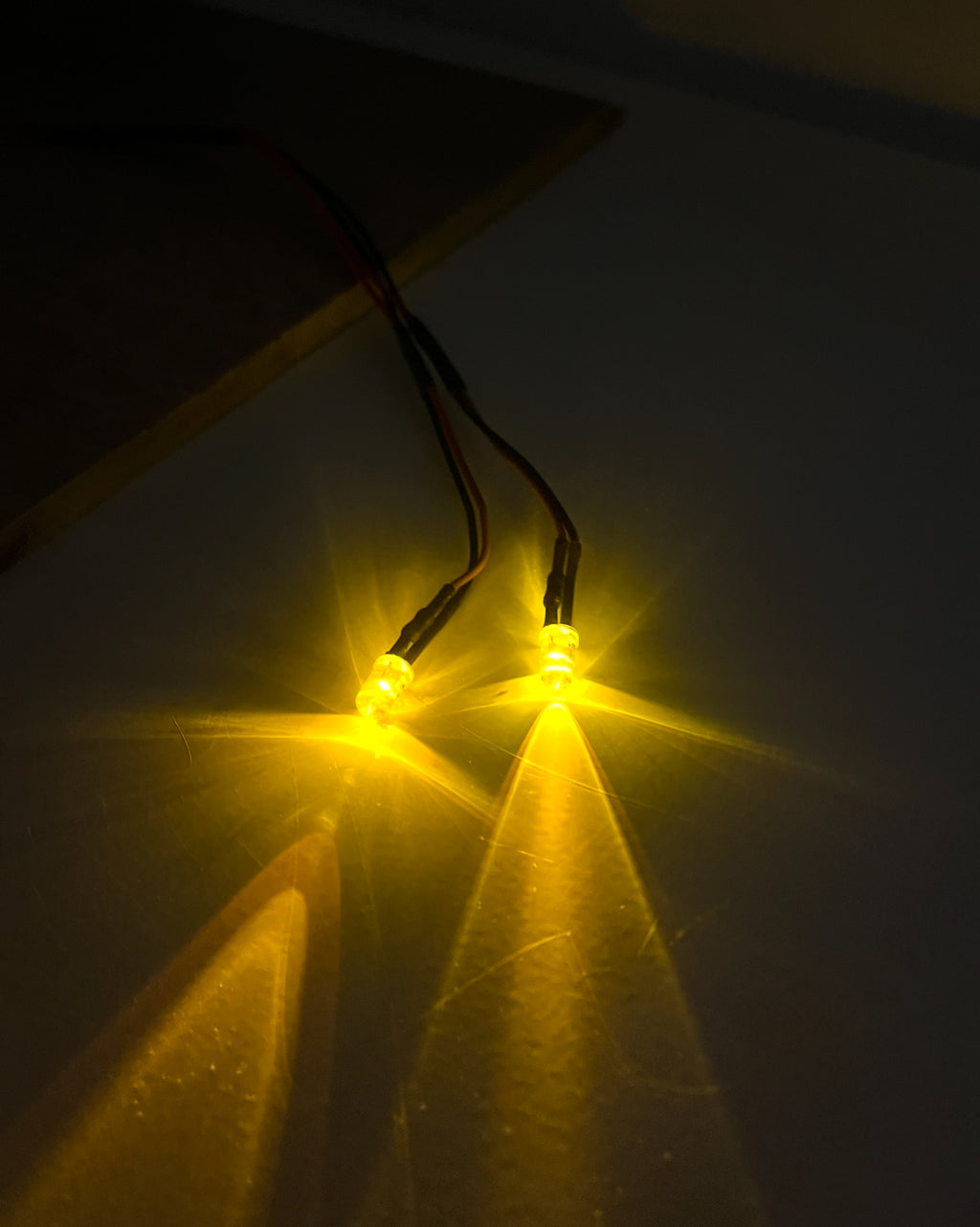 Led Schaltung mit Schalter Gelb