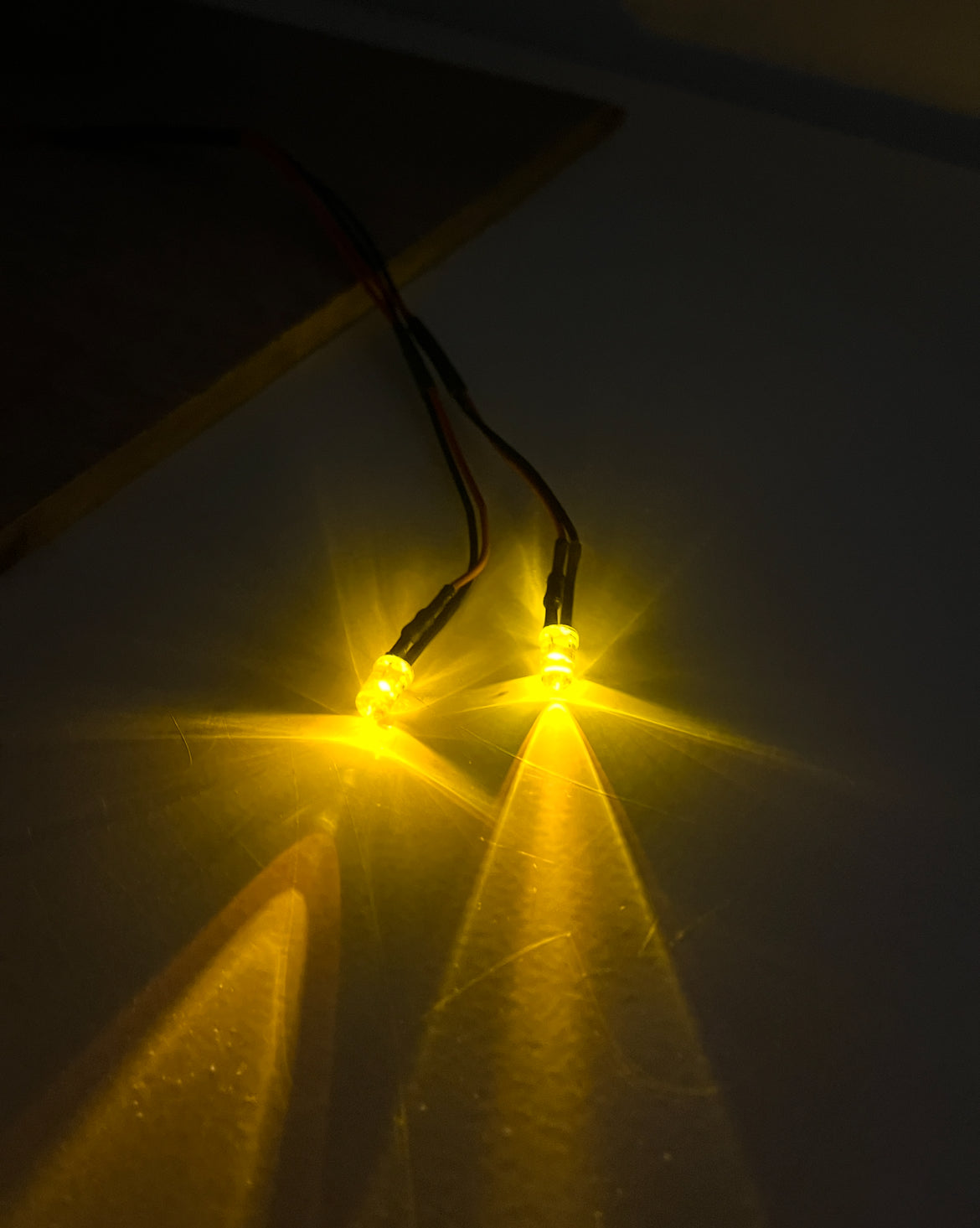 Led Schaltung mit Schalter Gelb